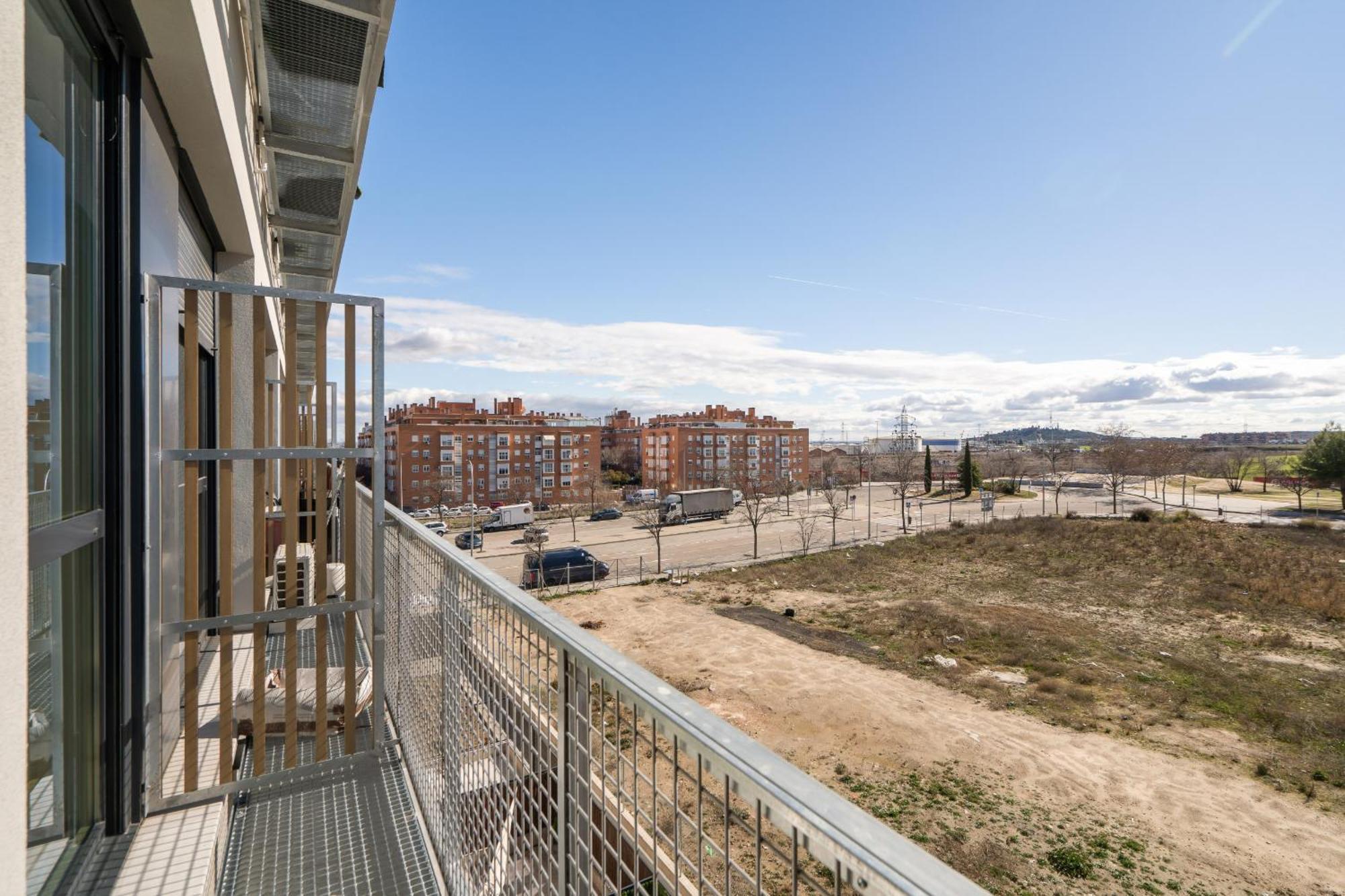 Loft Reformado Industrial Con Garaje Alquiler Temporal Lejlighed Madrid Eksteriør billede