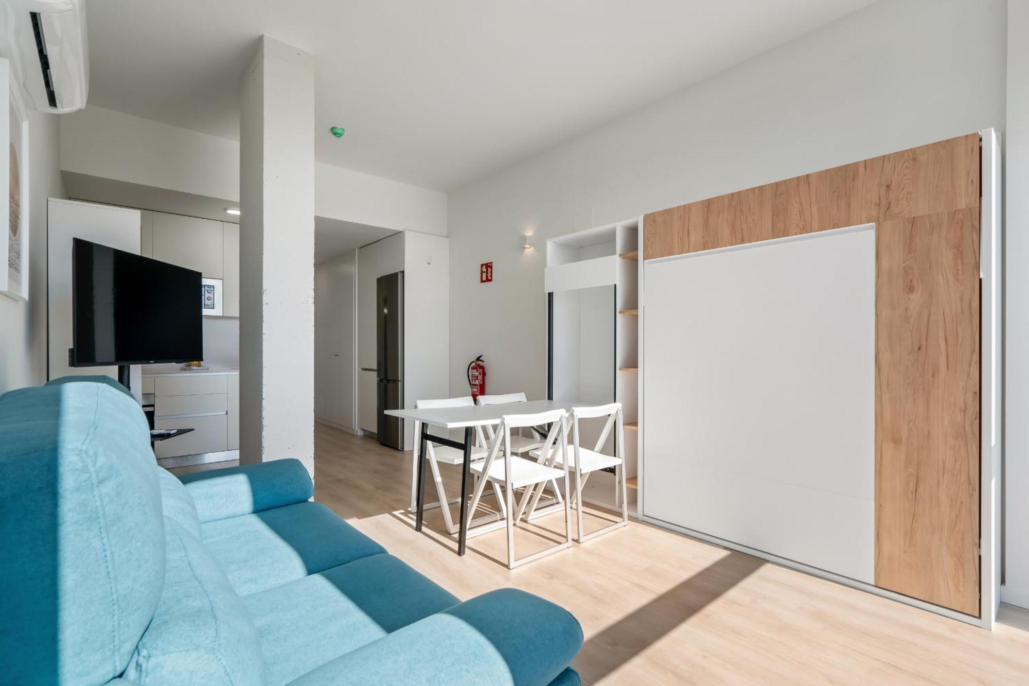 Loft Reformado Industrial Con Garaje Alquiler Temporal Lejlighed Madrid Eksteriør billede